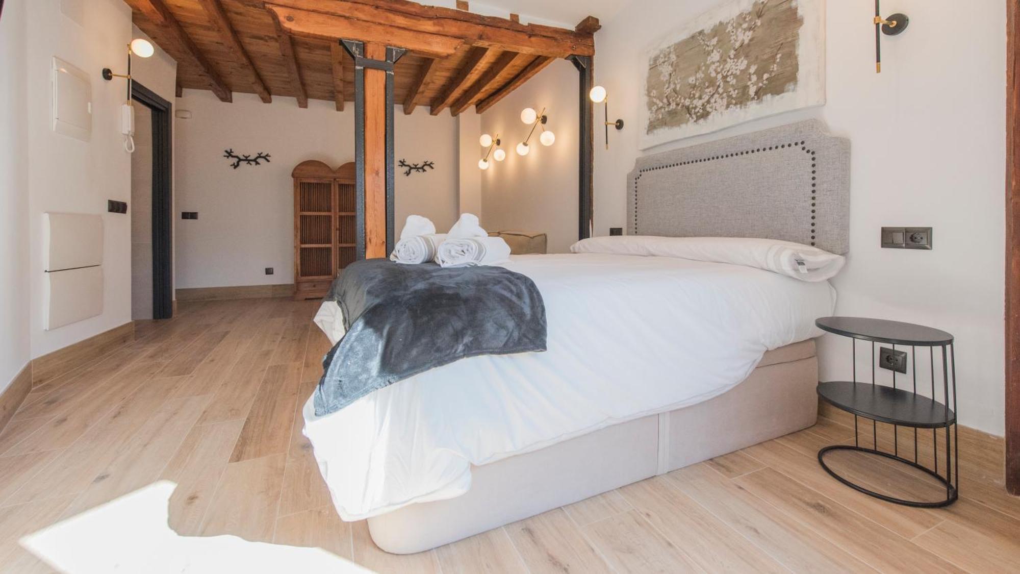 Apartamentos Boutique Pinocho 托萊多 外观 照片